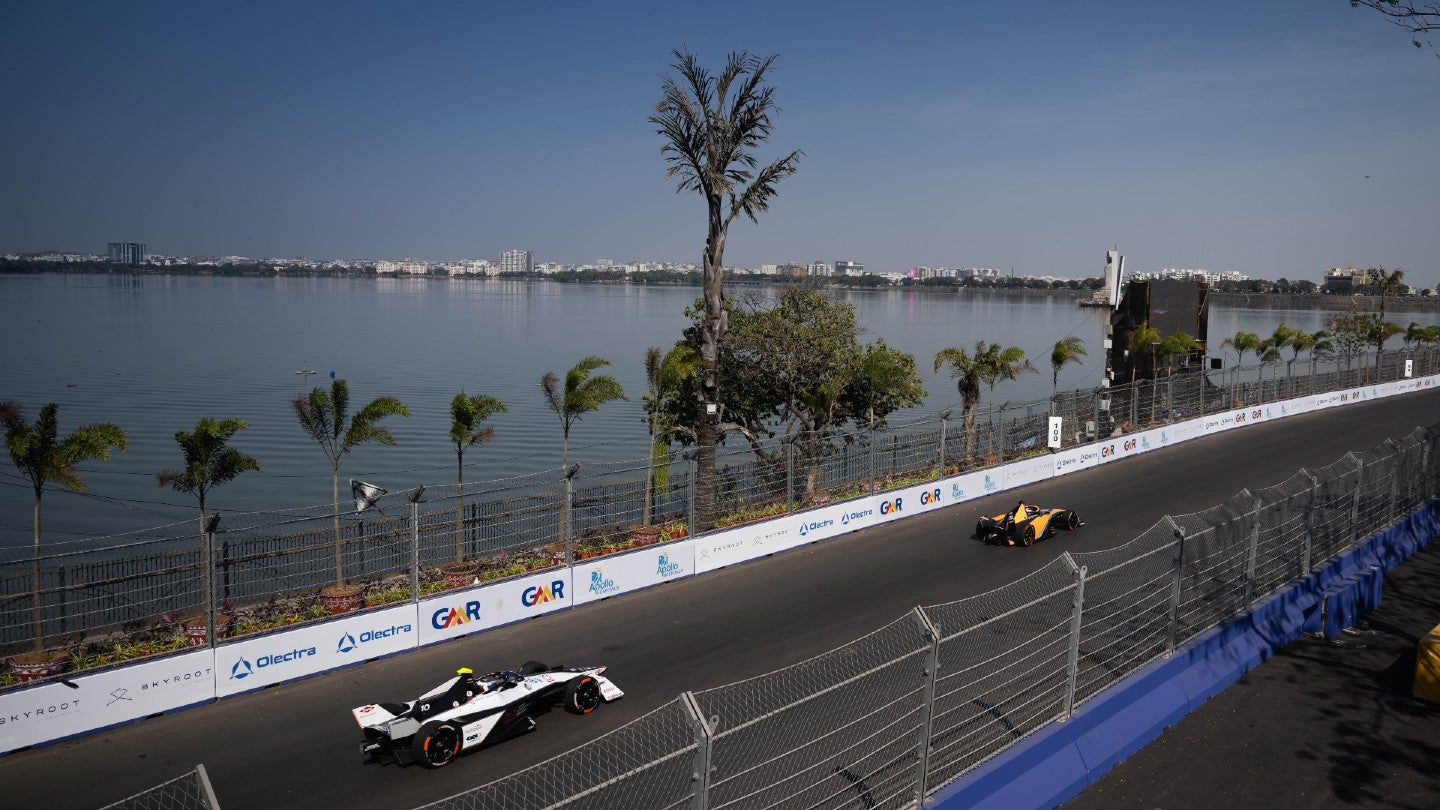 Indian 'buys Racing' - Eurosport