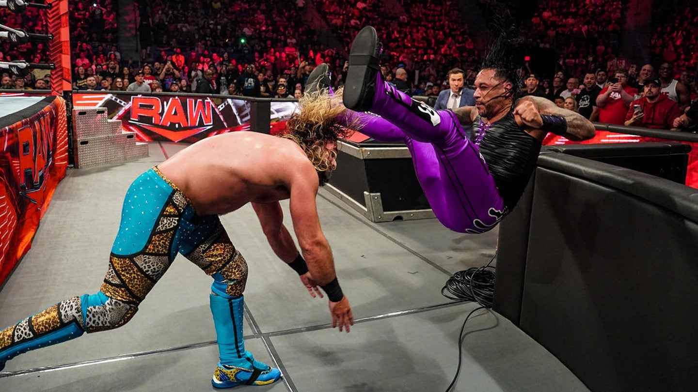WWE returns to Twitch, launches Raw sidecast