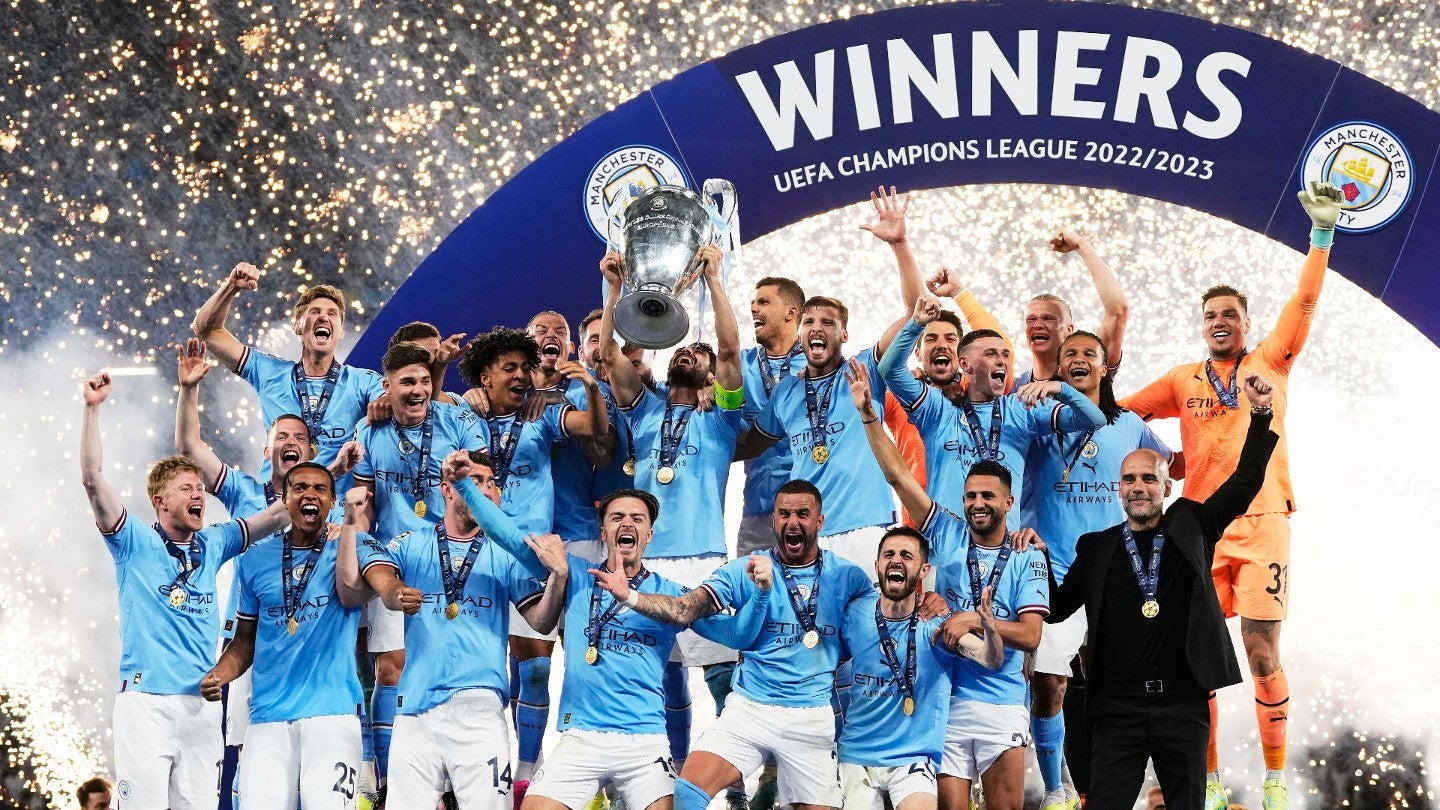 Record-breaking City regain top spot in the Premier League